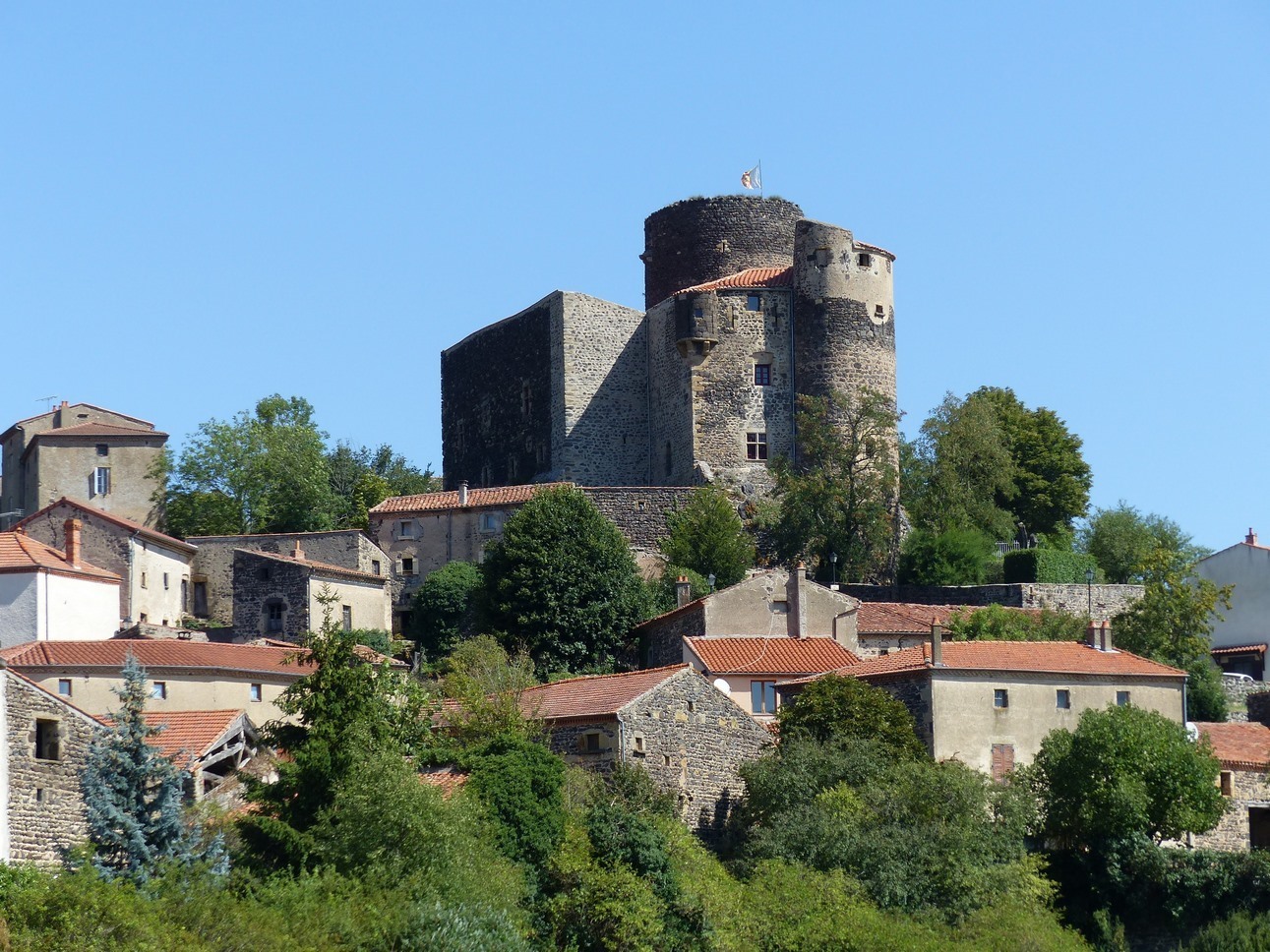 Chateau de Murol dans le Puy de Dome