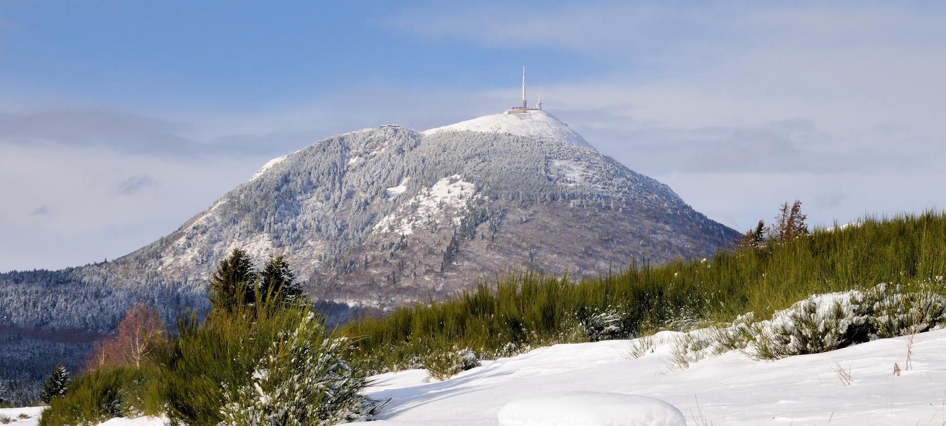 Le Puy de Dome en Hiver - Grands sites de France