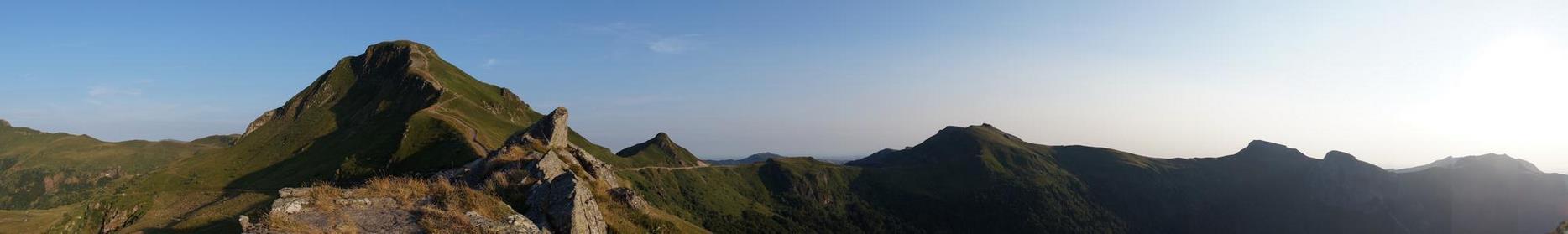 Les Monts du Cantal dans le Cantal