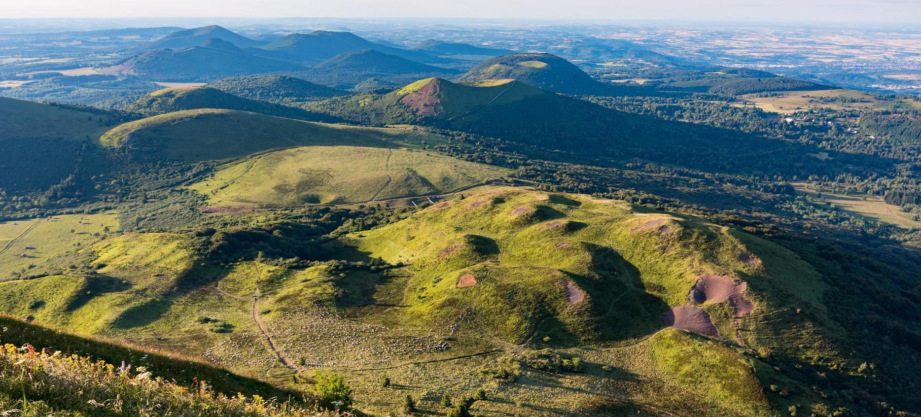 Joli panorama sur la chaîne des Puys