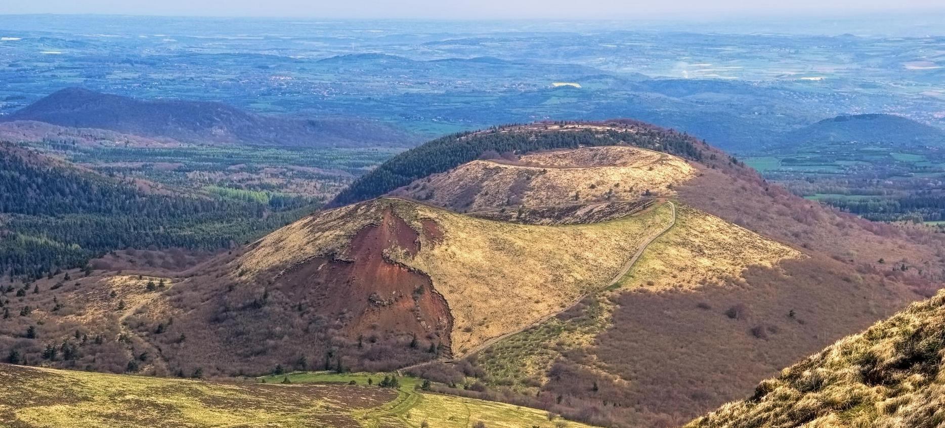 Le Puy Pariou vu du Puy de Dome