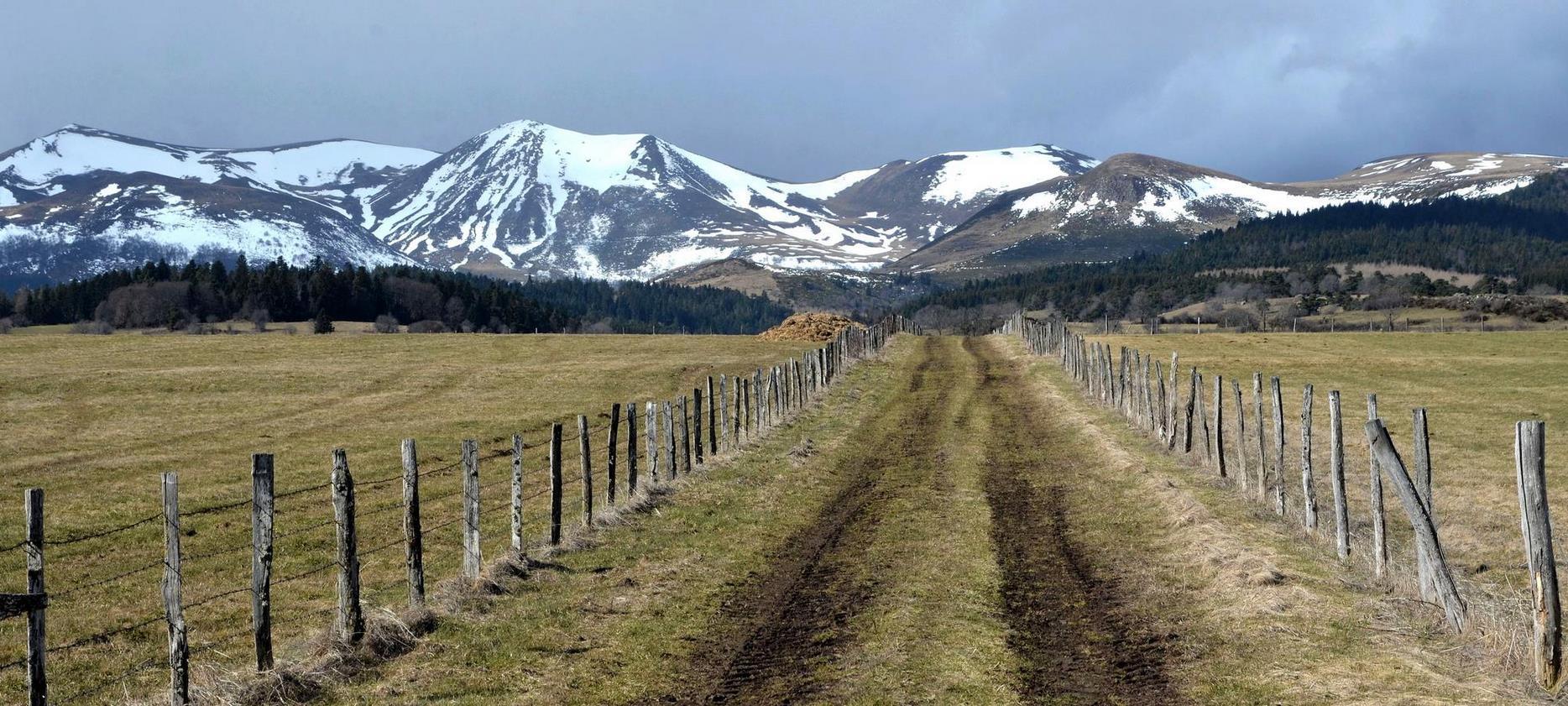 sur le Toute, panorama sur les sommets enneigés