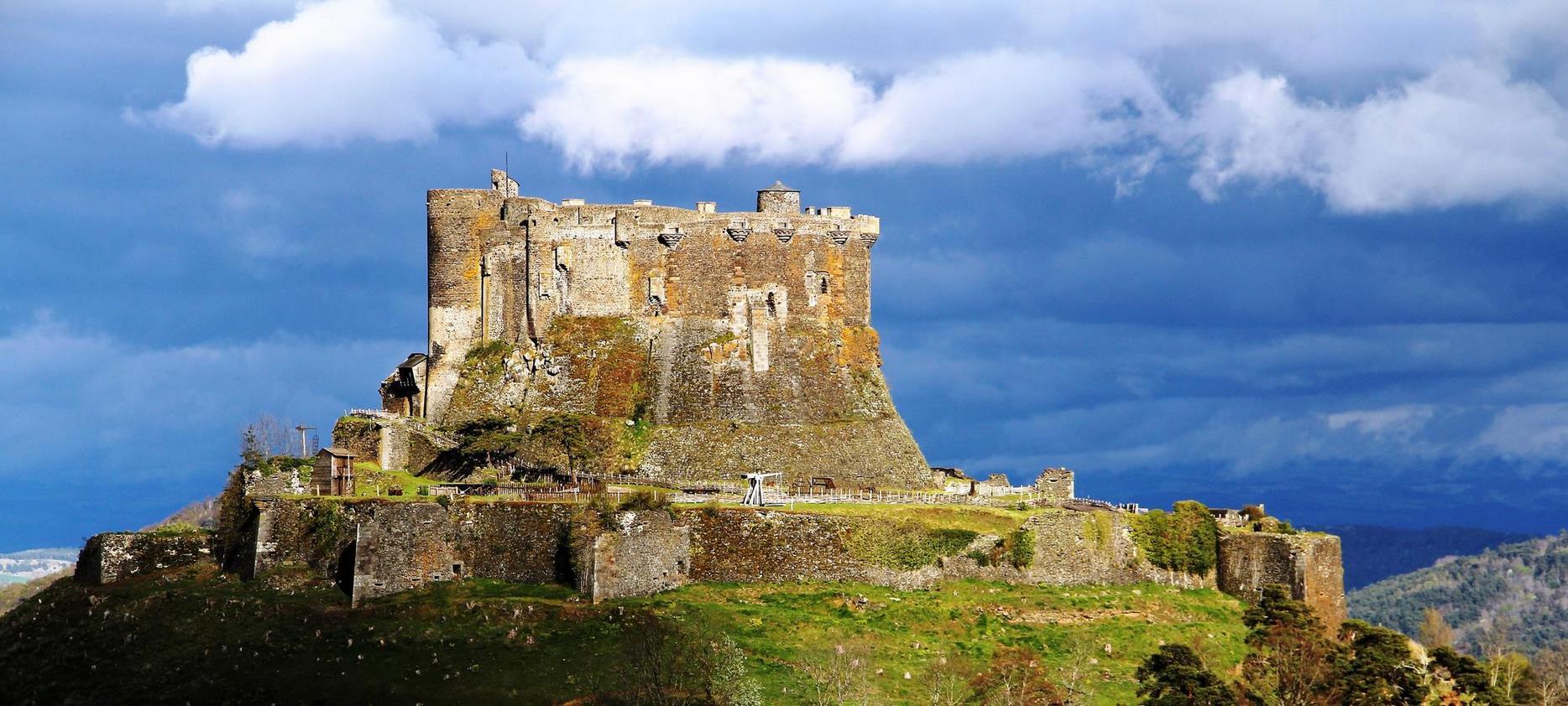 Le Chateau de Murol  - Puy de Dôme - Auvergne