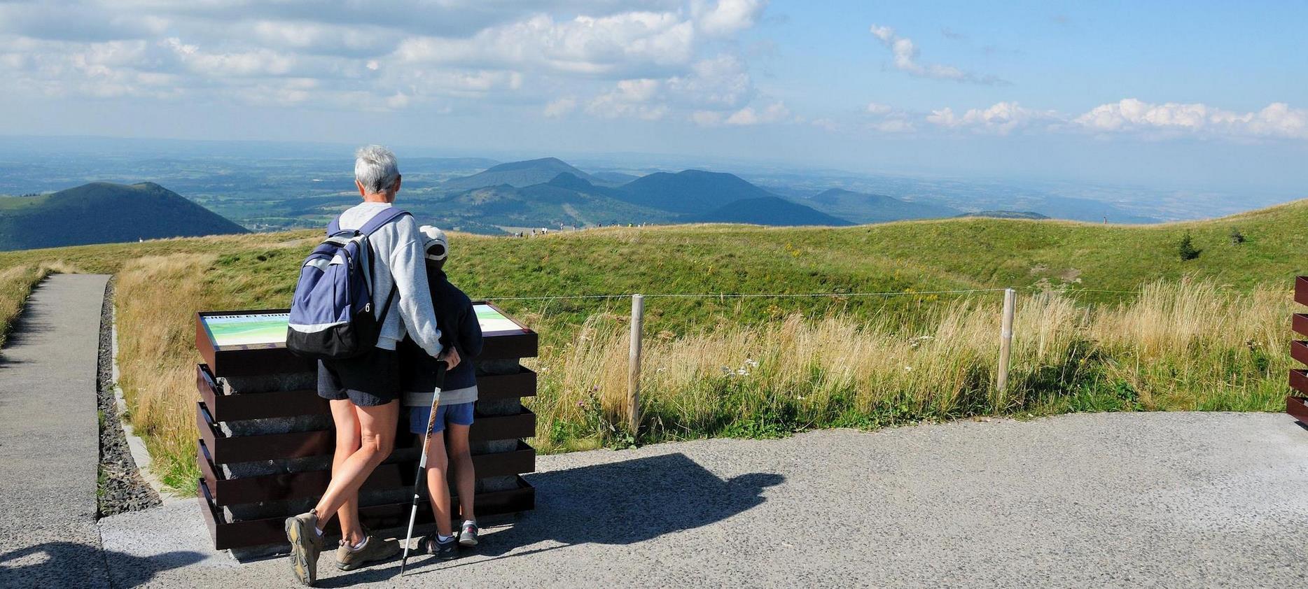 Super Besse - Randonnee dans le Massif