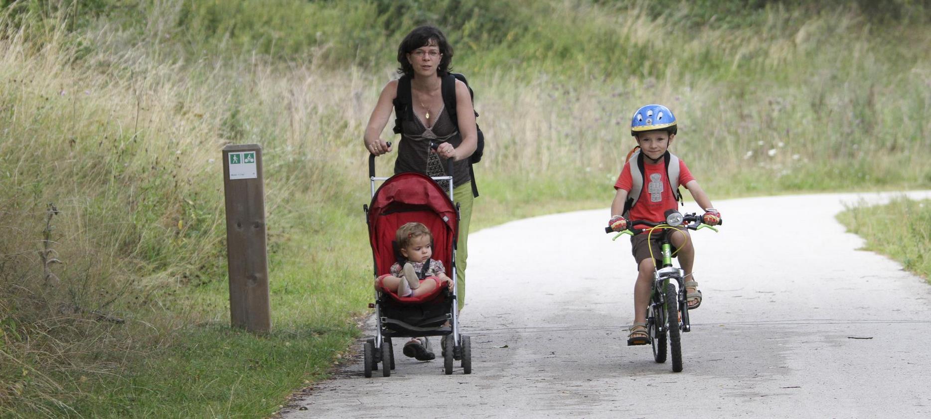 Super besse - tour du Lac Chambon en  famille