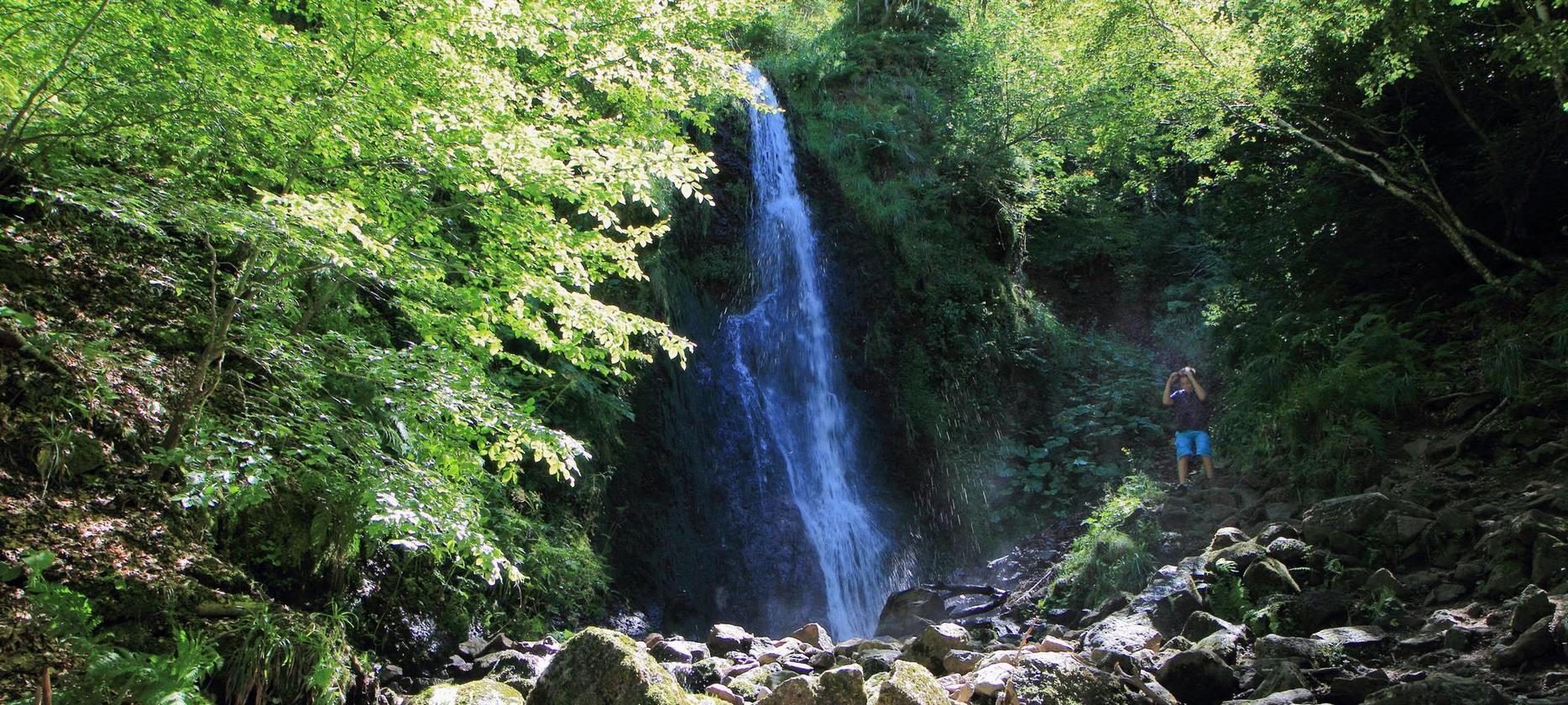 Le Lac Chambon - cascade