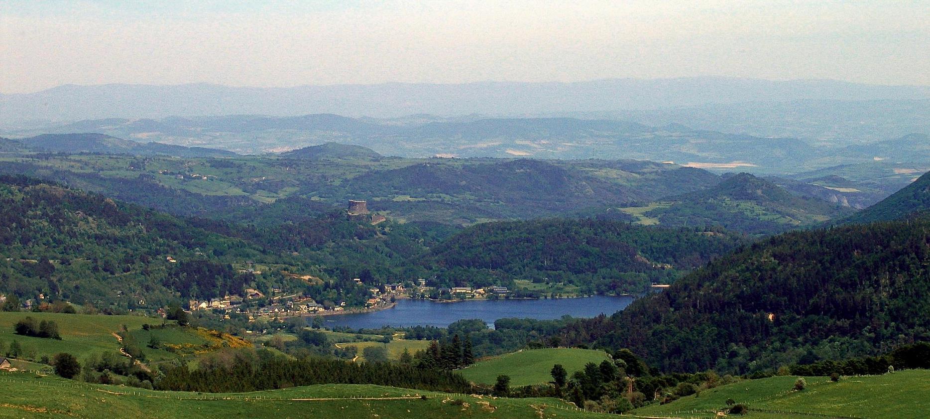 Le Lac Chambon, belle vue sir le Lac Chambon