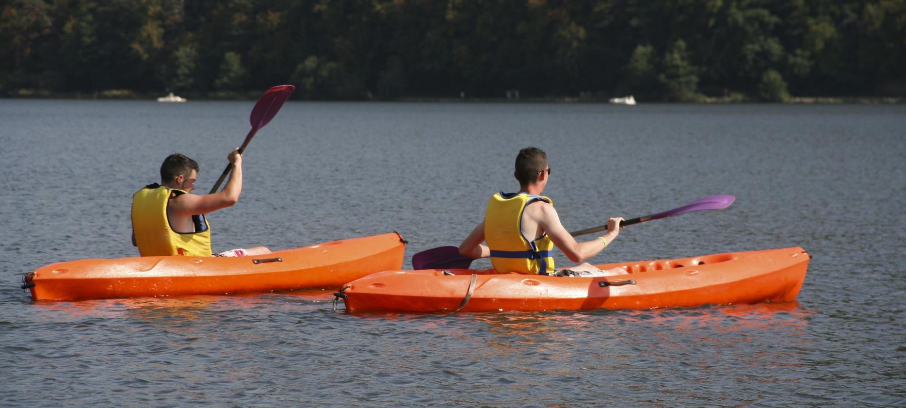 Le Lac Chambon, canoe Kayak sur le Lac Chambon