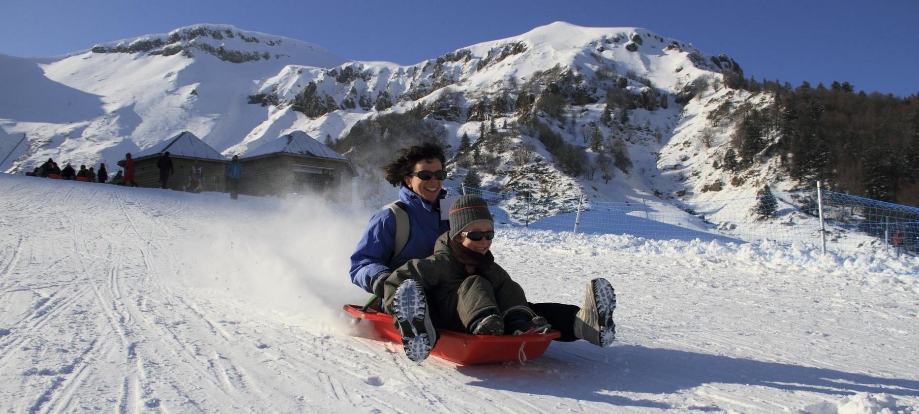 Massif du Sancy - luge en duo au Mont Dore
