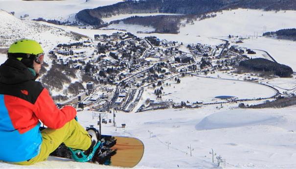 Chalet Cascade à Super Besse- le snow board