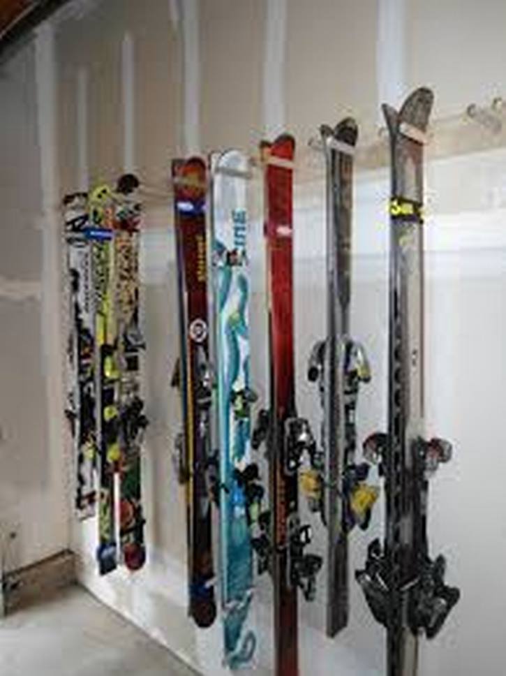 Le Chalet Cascade à Super Besse- local à ski