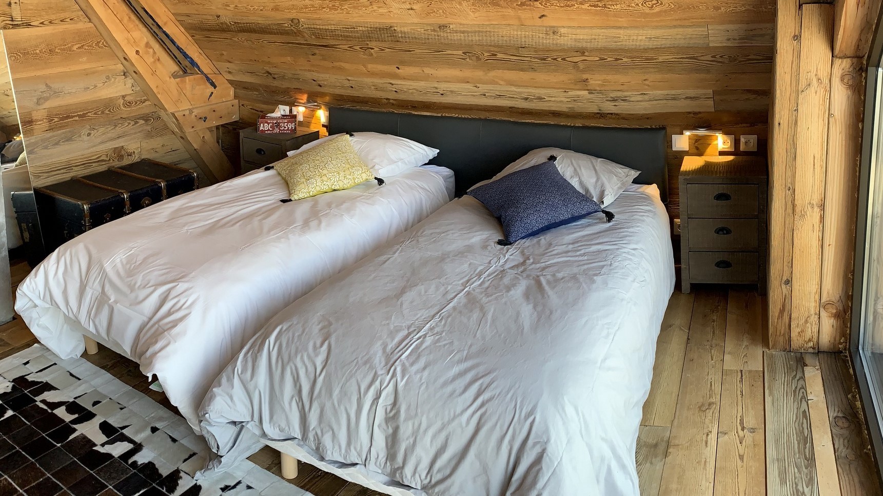 Chalet Super Besse, Chalet Cascade, chambre Bois Joli, lits simples