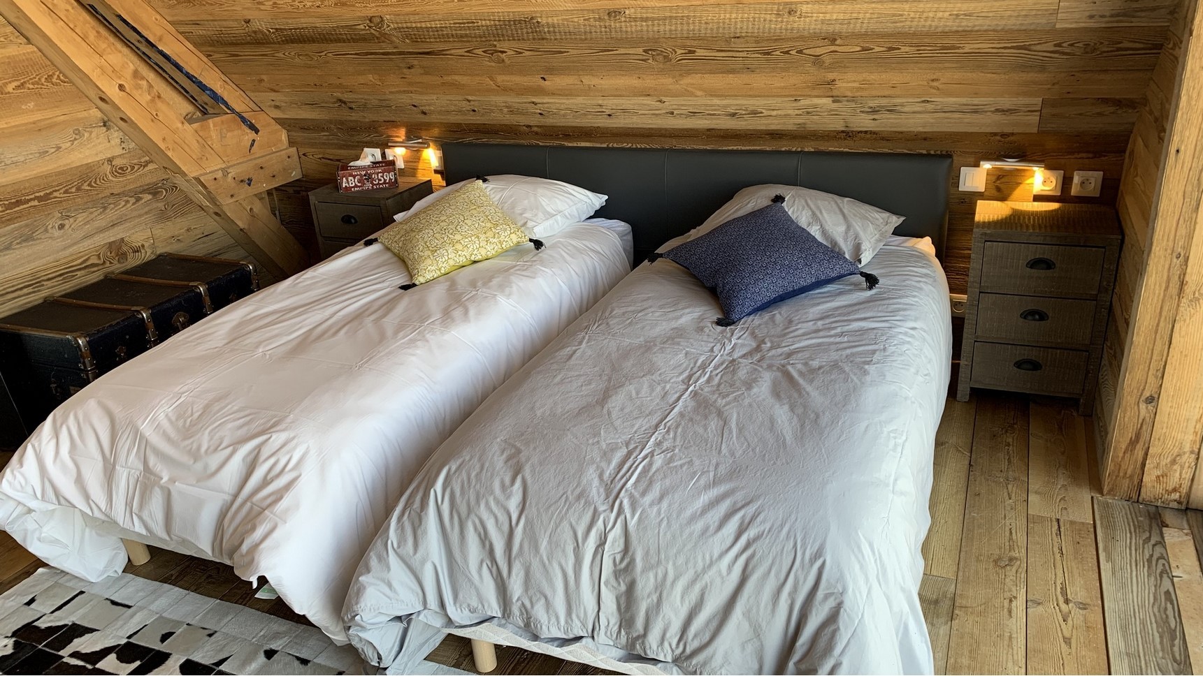 Chalet Super Besse, Chalet Cascade, chambre Bois Joli, lits simples