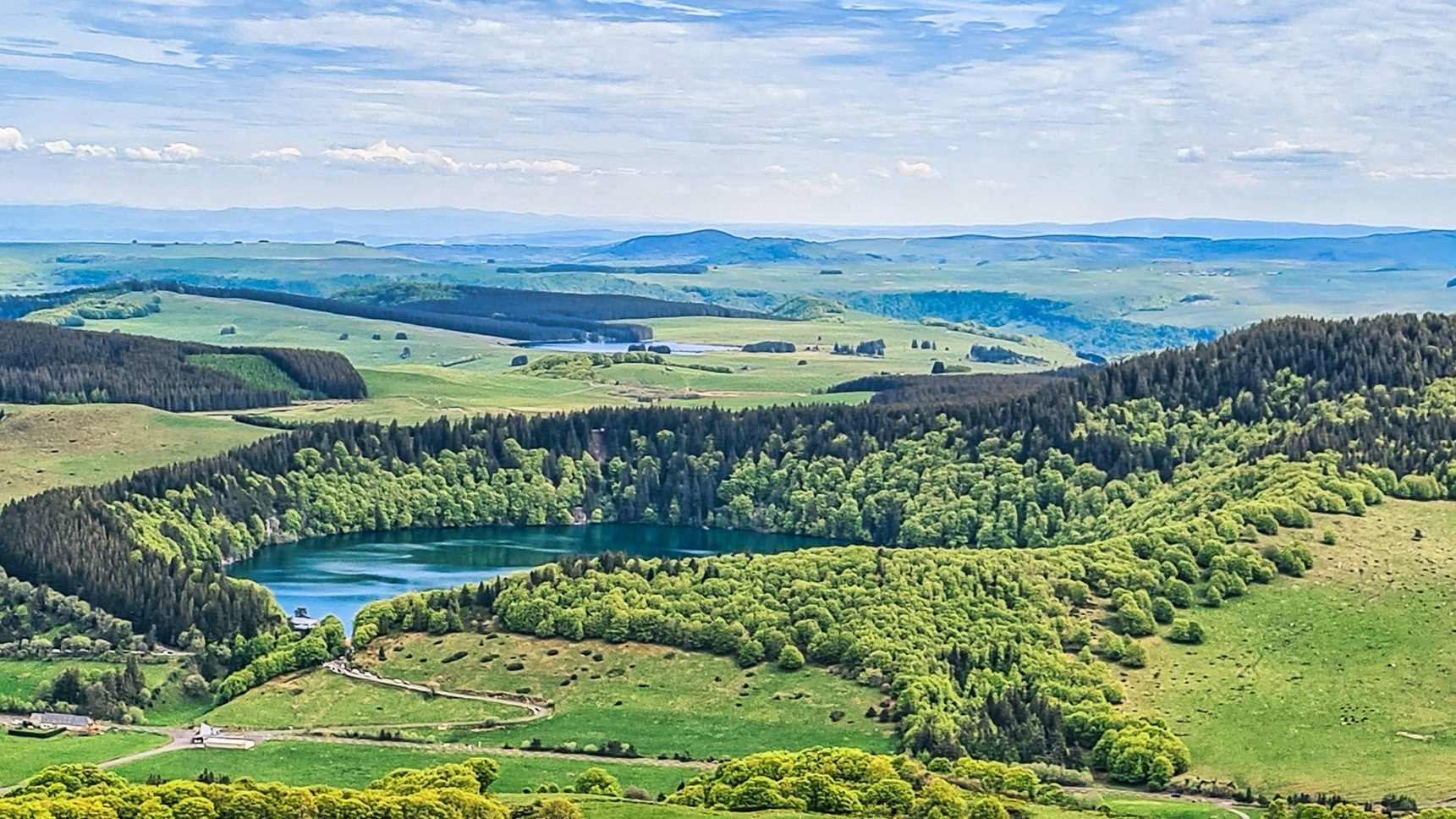 Puy du Chambourguet - Vue sur le Lac Pavin
