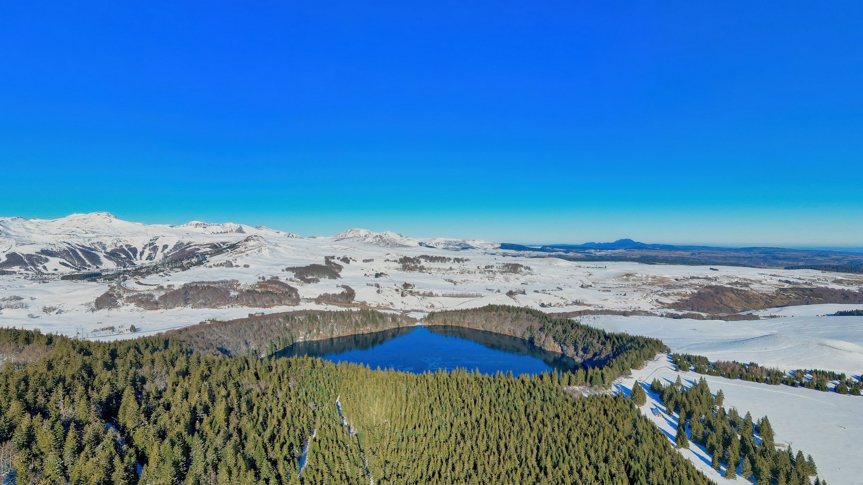 Puy de Montchal - Panorama sur le Lac Pavin
