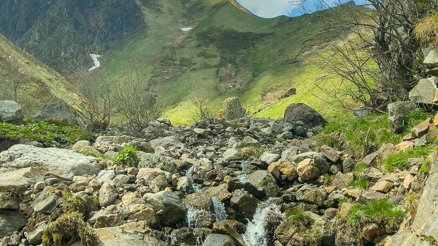 Le Torrent du Val d'Enfer, au Sources de la Dordogne dans le Massif du Sancy