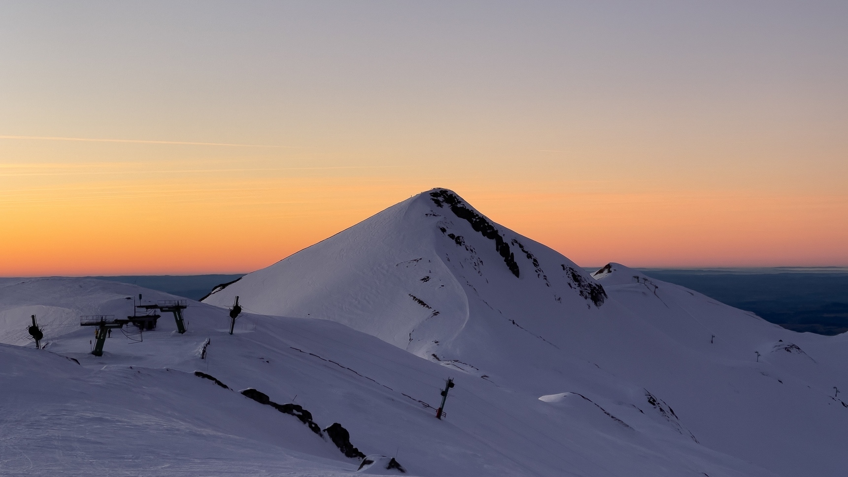 Le Puy de sancy sous la neige - vue du puy Ferrand