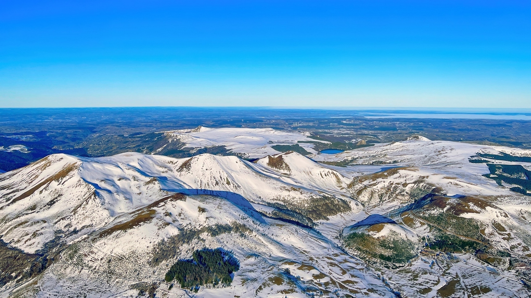 Auvergne Montgolfiere - Survol Massif du Sancy en Montgolfiere