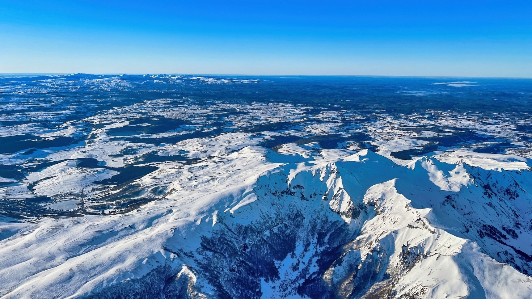 Auvergne Montgolfiere - En Montgolfiere au dessus du Puy de Sancy