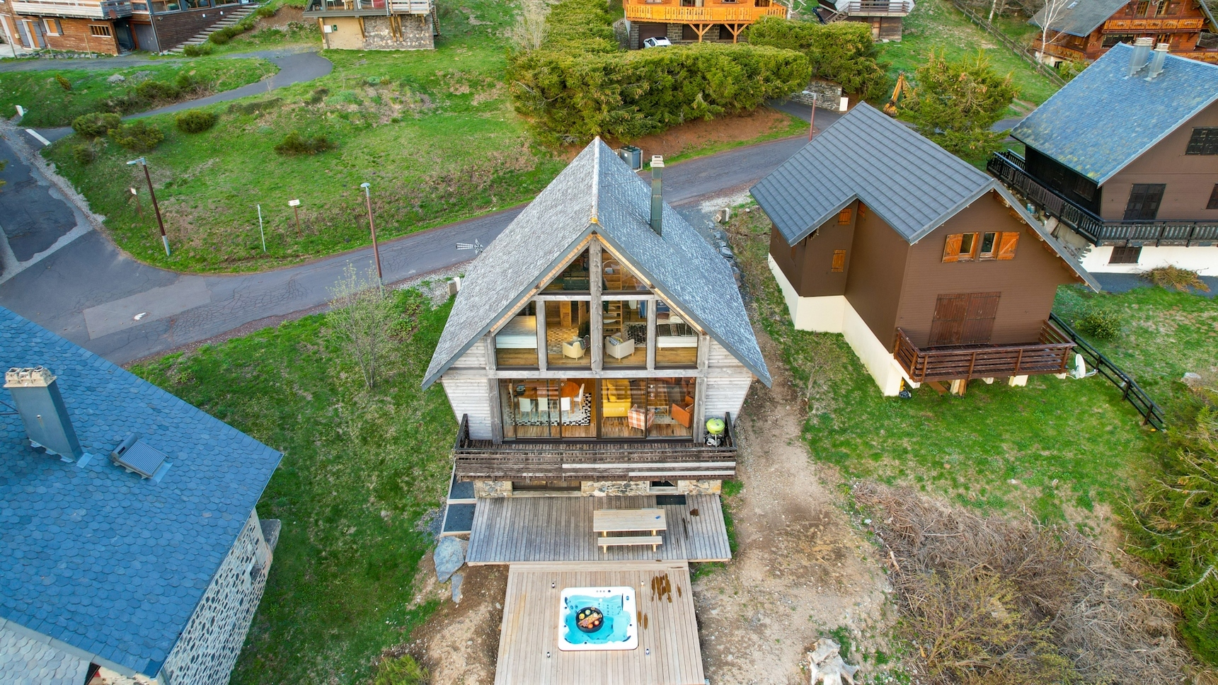 Chalet avec jacuzzi a Super Besse, chalet 10 personnes a Super Besse