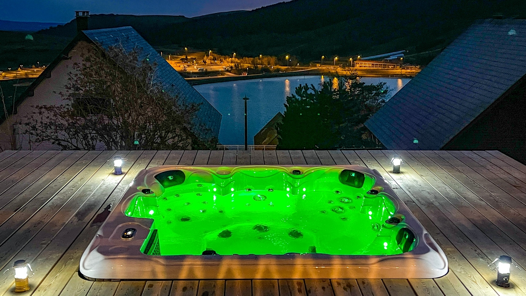 Chalet avec jacuzzi a Super Besse avec luminothérapie