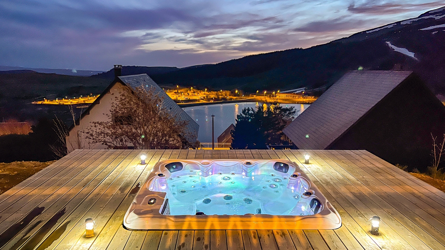 Chalet avec jacuzzi a Super Besse avec luminothérapie