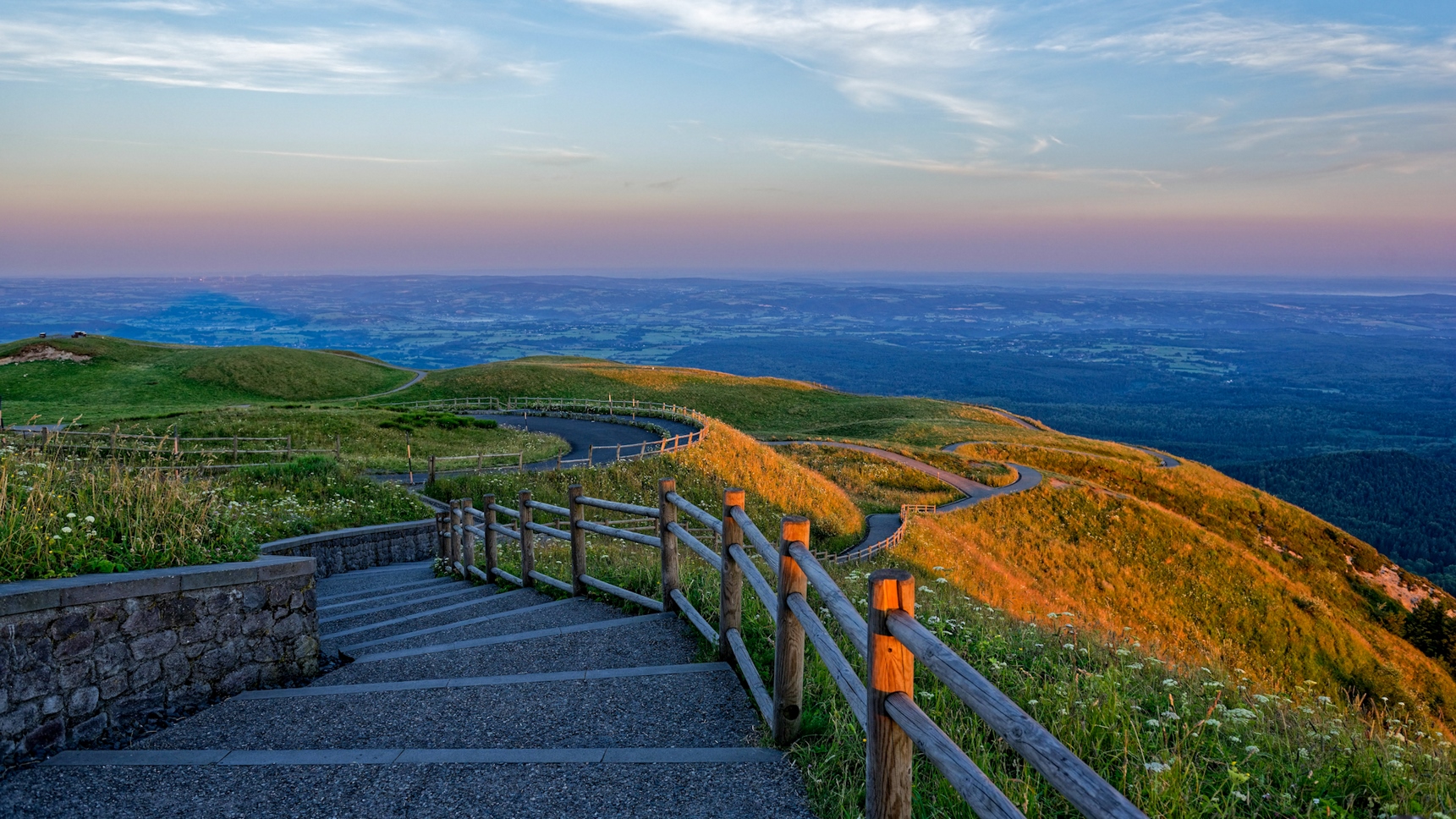 Chemin des Chèvres - montée vers le sommet du Puy de Dôme