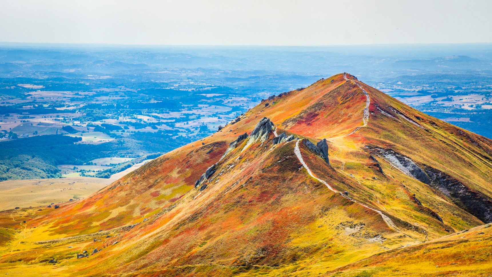 Massif du Sancy, le Puy Gros et la Fontaine Salée
