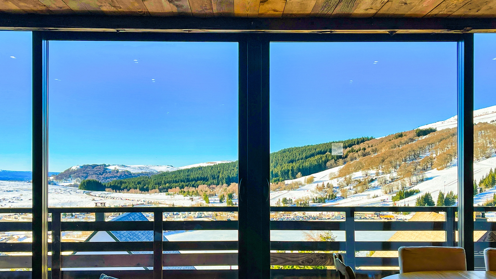 Chalet Cascade Super Besse, Super Besse sous la neige