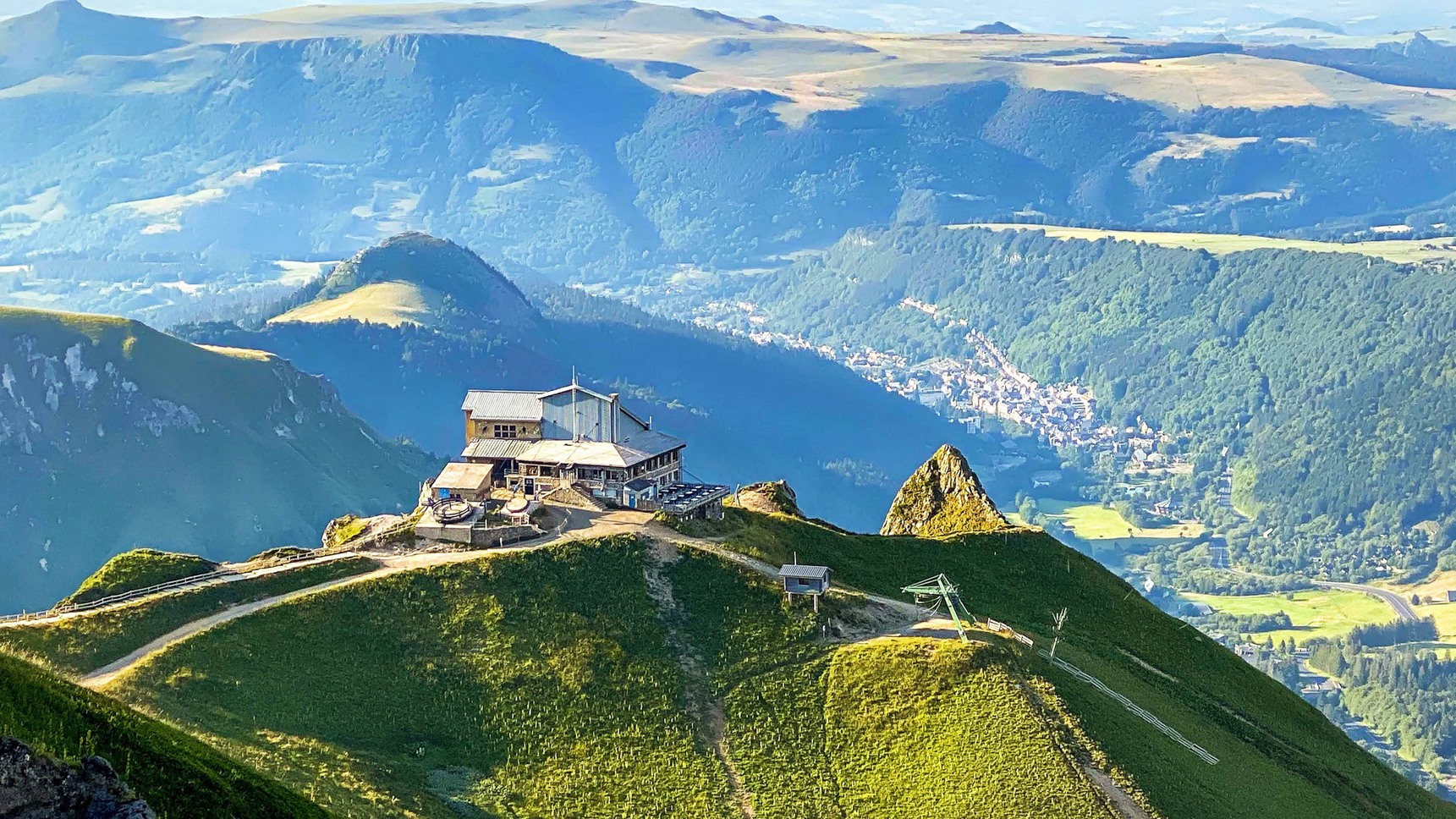 Massif du Sancy, Gare d'arrivée du Téléphérique du Sancy