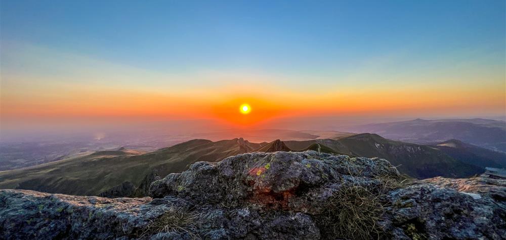 Puy de Sancy, coucher de soleil sur le Massif du Sancy