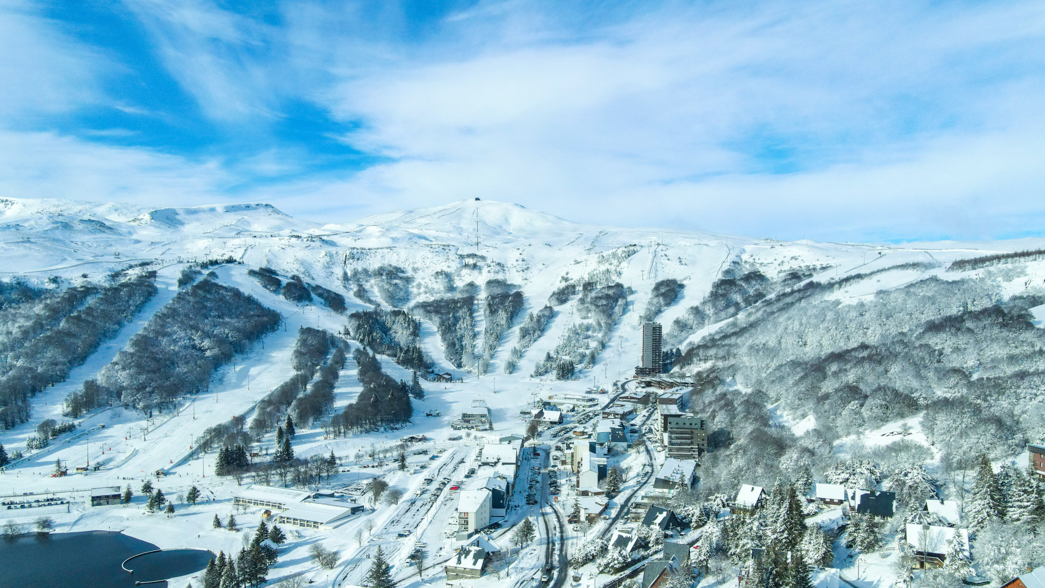 Super Besse vue du Ciel, le téléphérique de la Perdrix