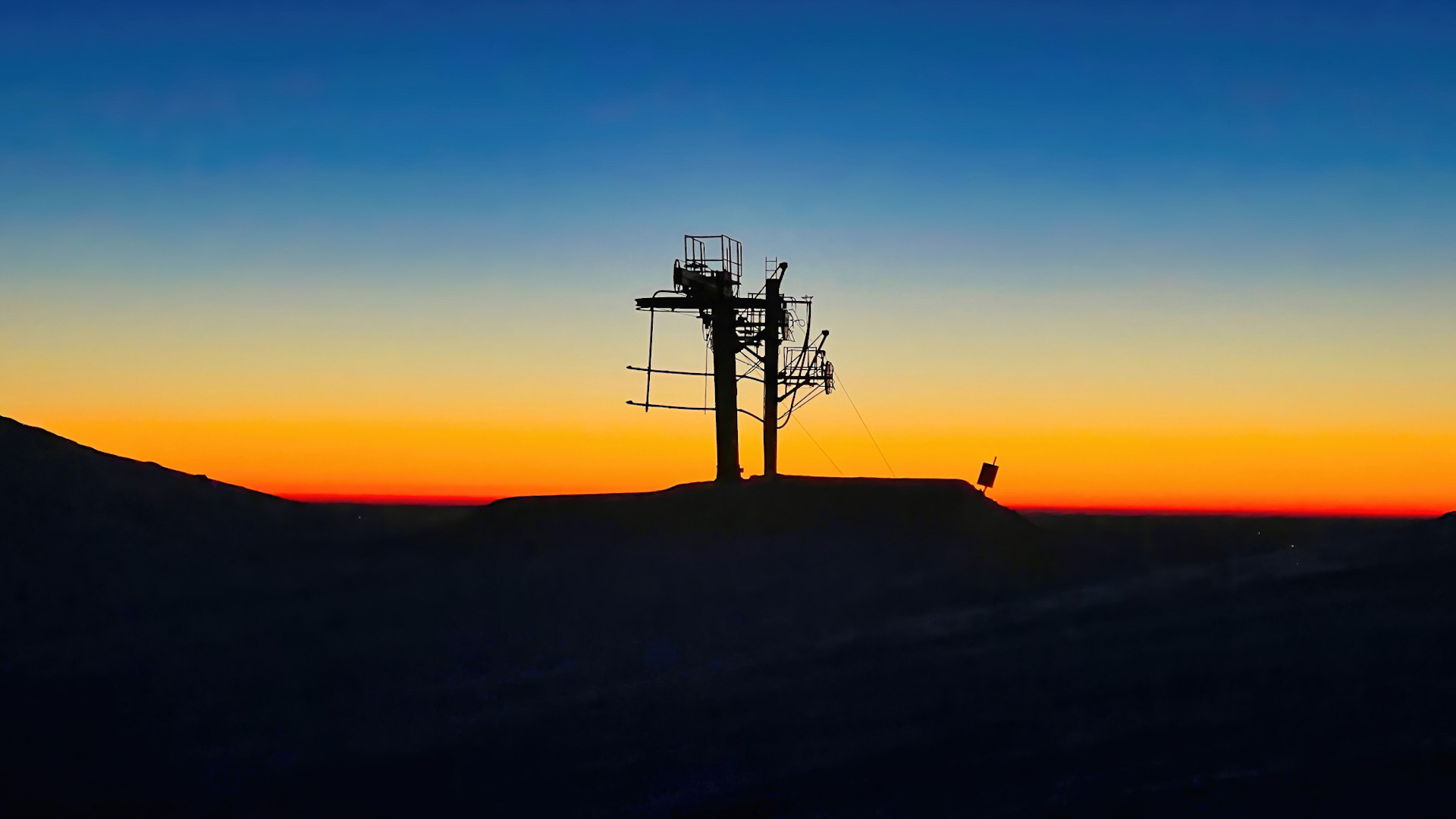 Super Besse, après le coucher du soleil, le retour à la station de Super Besse