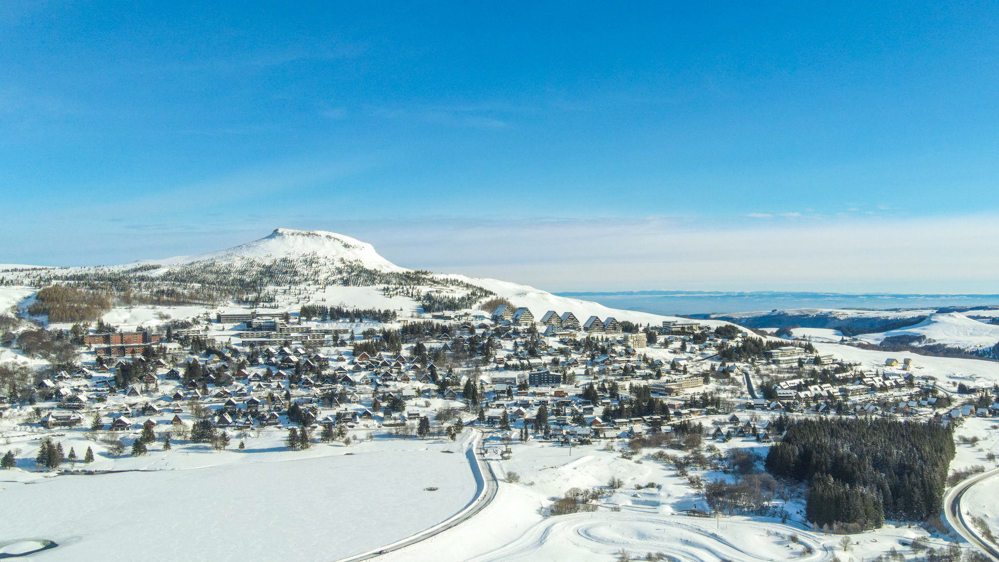 Puy de Chambourguet, la Station de Sports d'hiver de Super Besse