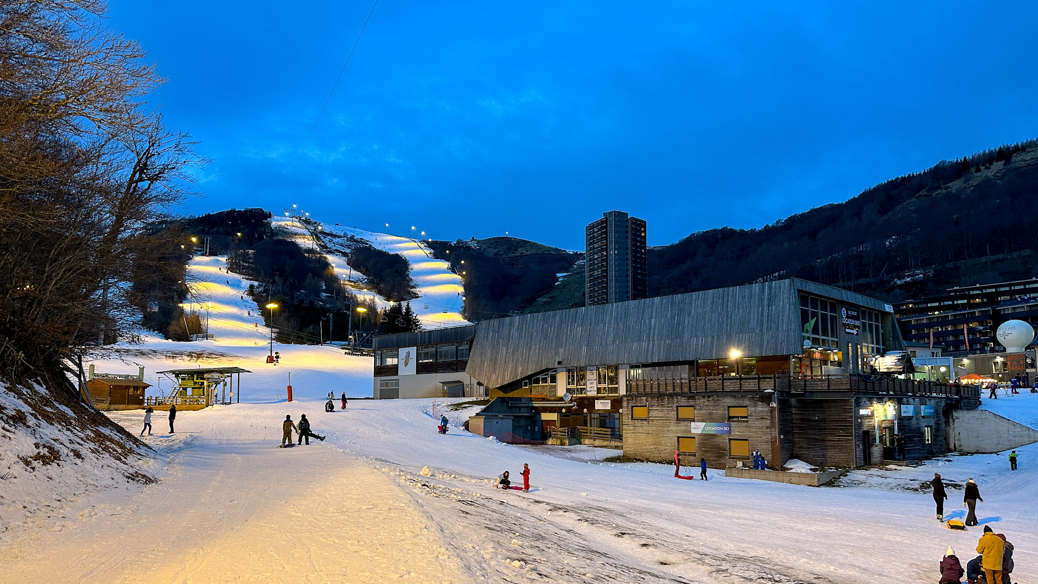 Super Besse, la Gare de départ du téléphérique