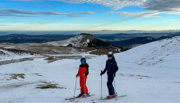 Super Besse, ski Alpin sur les pistes bleus de Super Besse