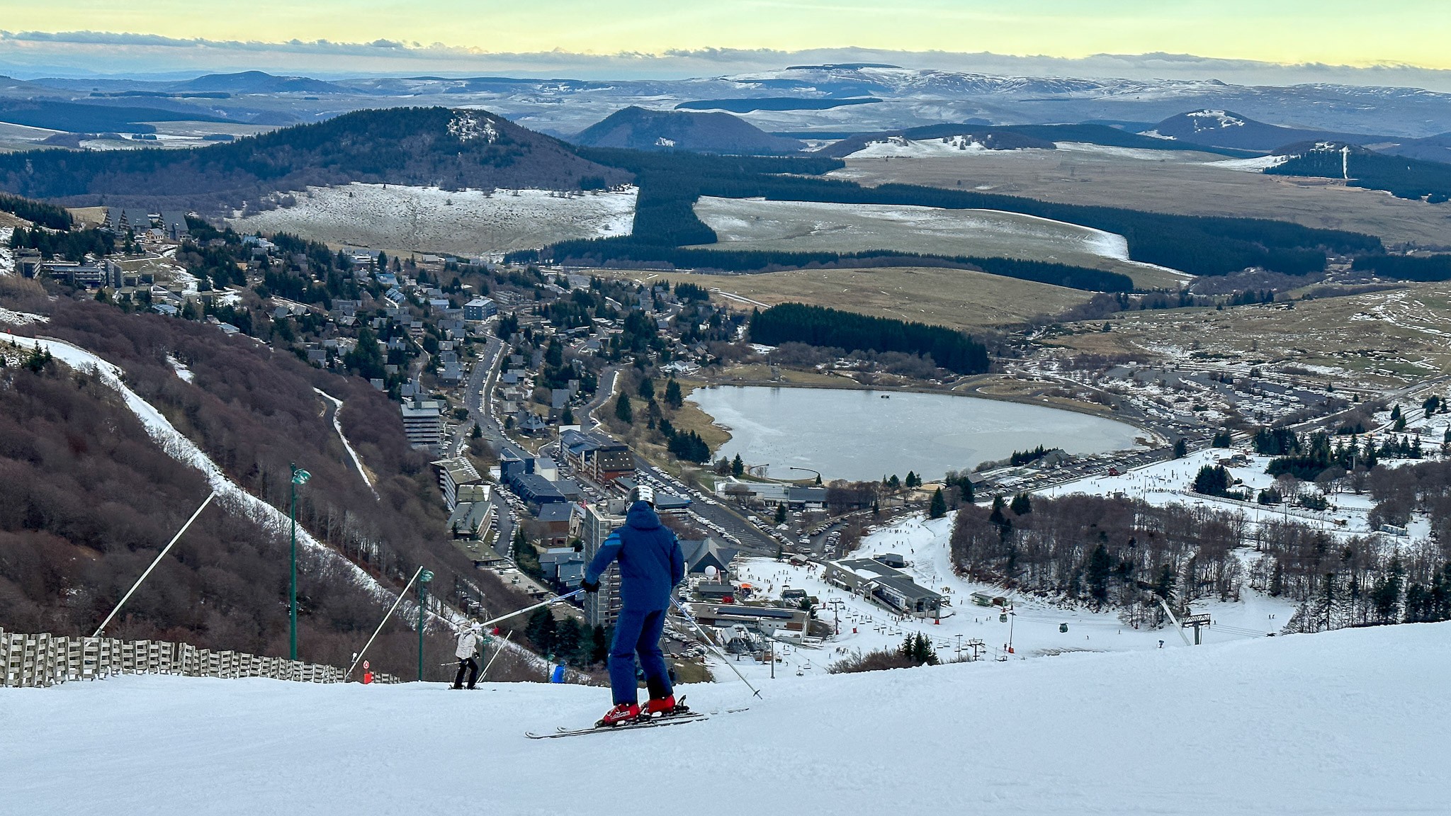 Super Besse, au sommet de la Piste rouge, joli vue sur Super Besse