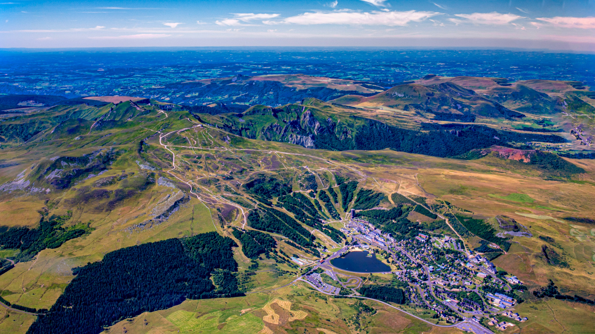 De Super Besse au Sommet Du Puy de Sancy, une Balade dans le Massif du Sancy