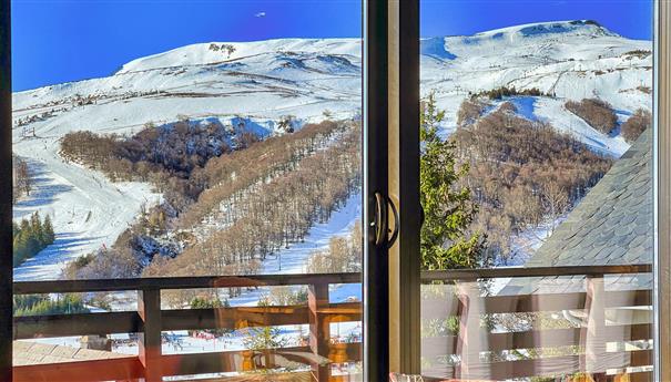 Chalet Cascade Super Besse, belle vue sur les pistes de ski