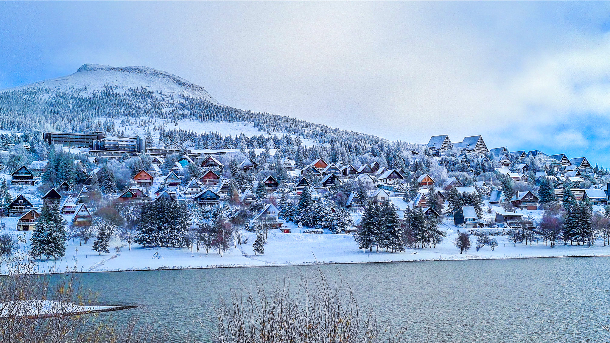 Chalet Cascade Super Besse, le Village de chalets