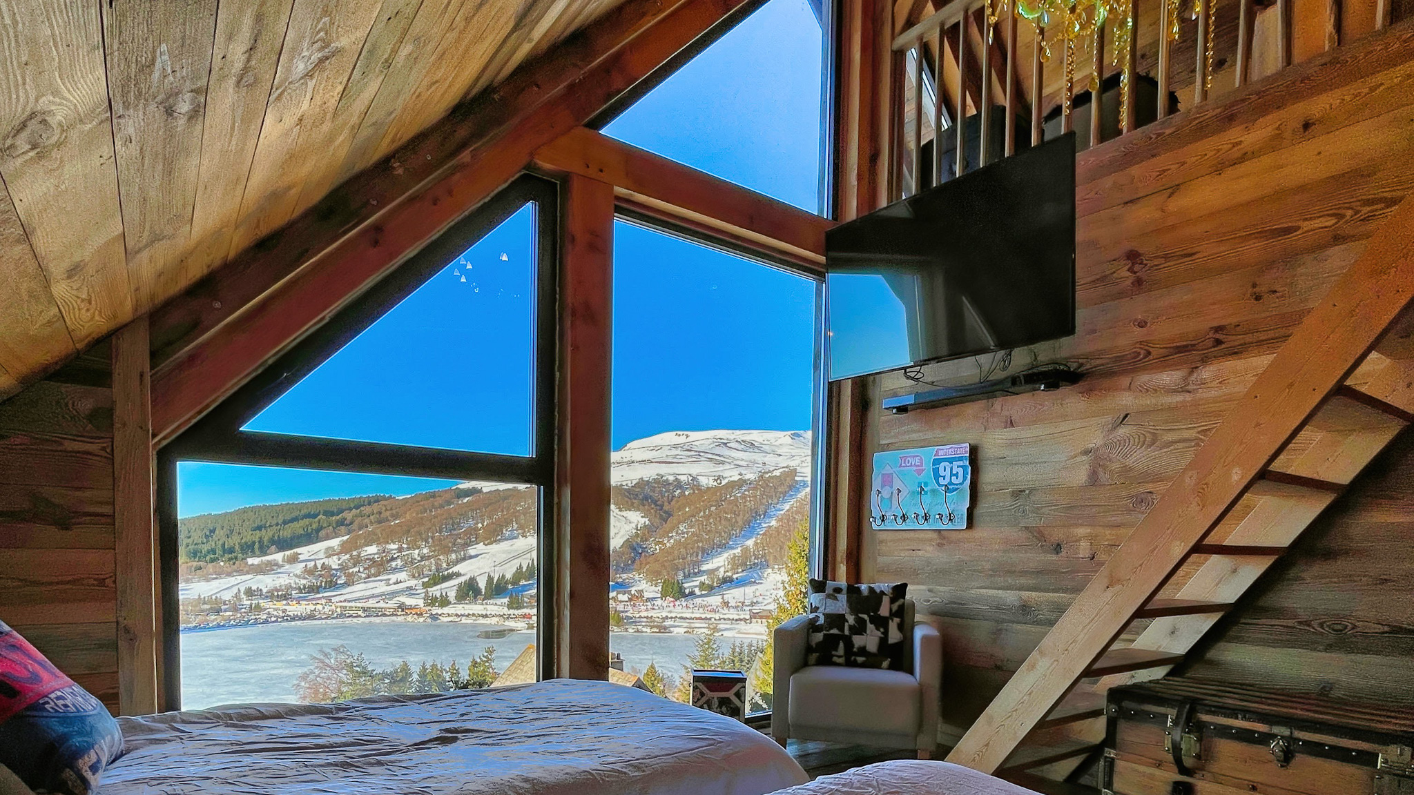 Chalet Cascade Super Besse, Chambre vue sur les pistes de ski de Super Besse