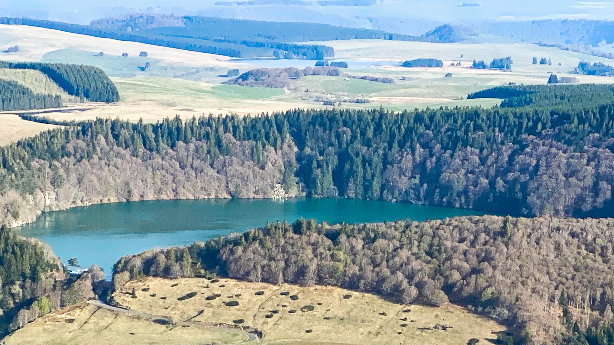 Puy de Chambourguet, magnifique vue sur le Lac Pavin
