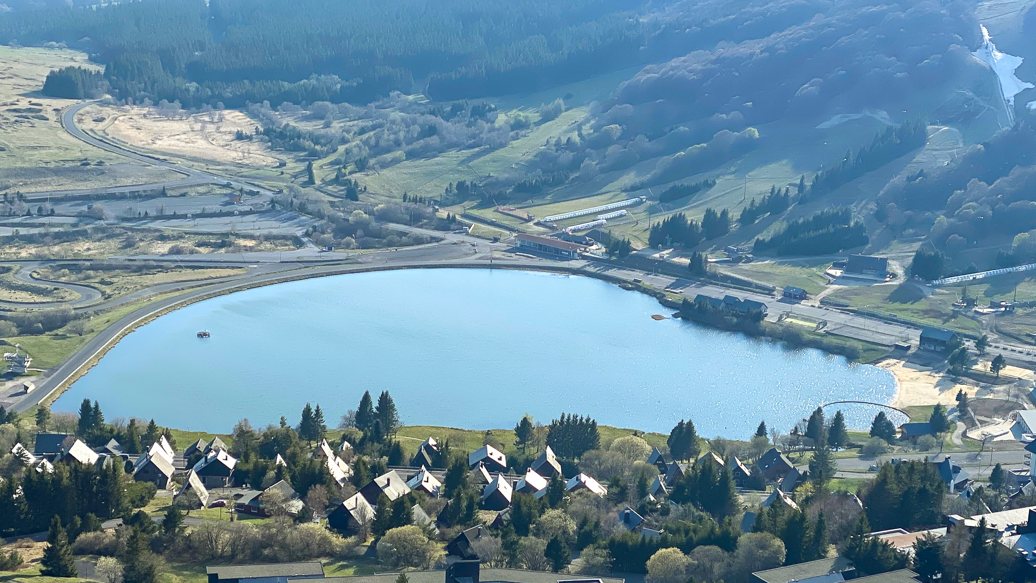 Puy de Chambourguet, le Lac des Hermines à Super Besse