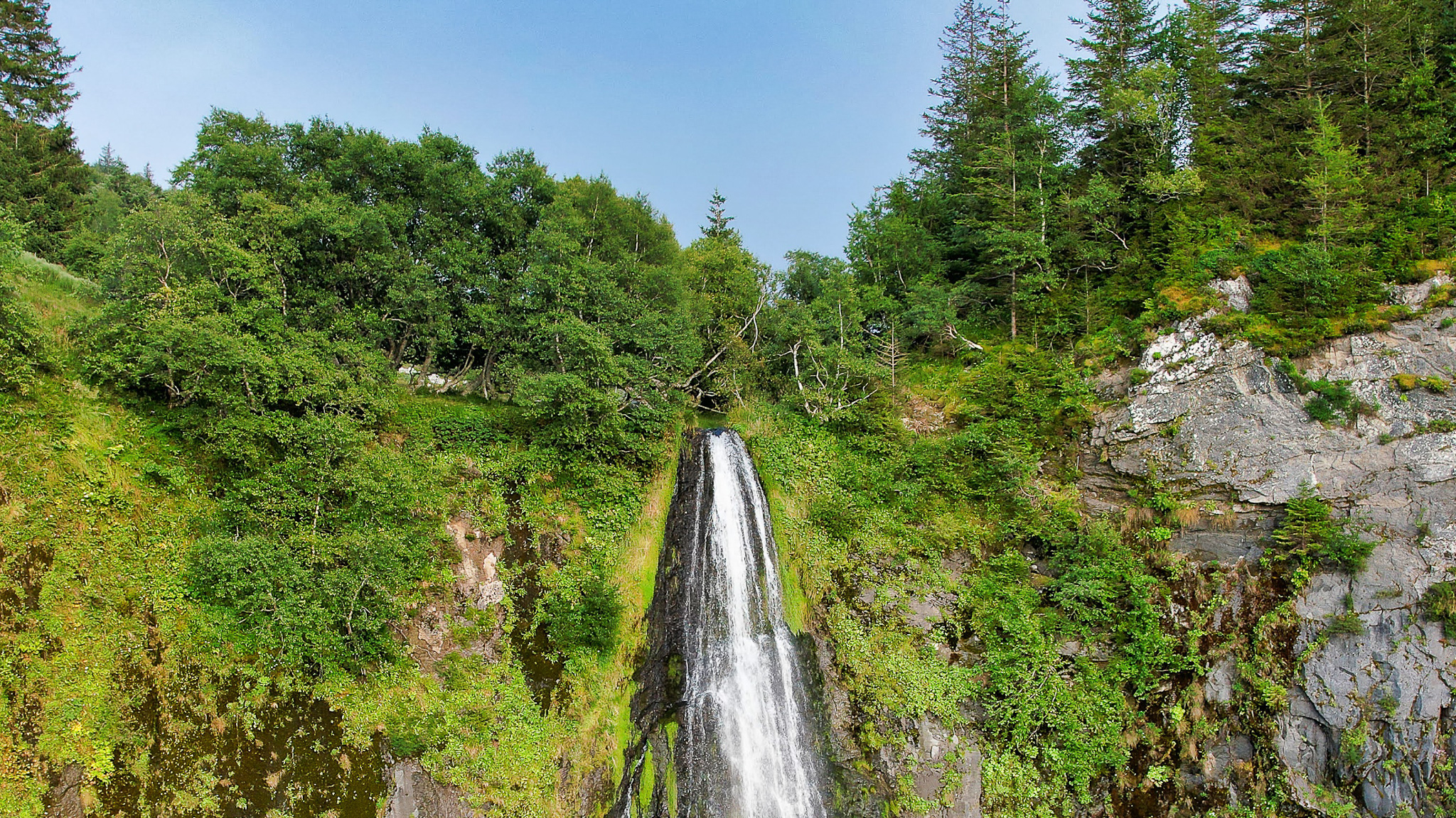 La Grande Cascade, naissance sur les pentes du plateau de Durbise
