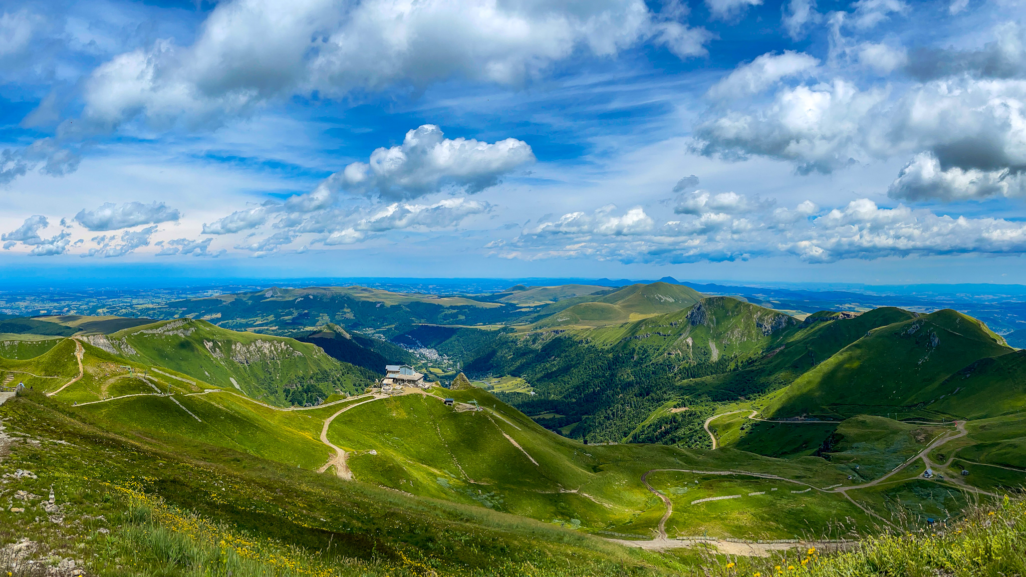 La Vallée de la Dordogne sur les pentes du Sancy