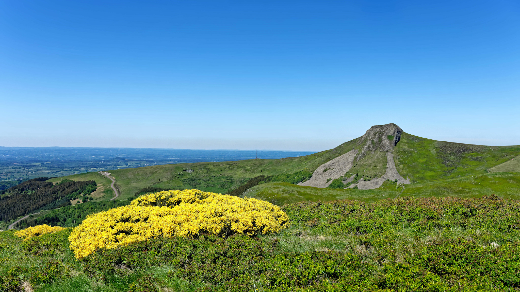 Le Mont Dore, la Banne d'Ordanche vue du Puy Gros