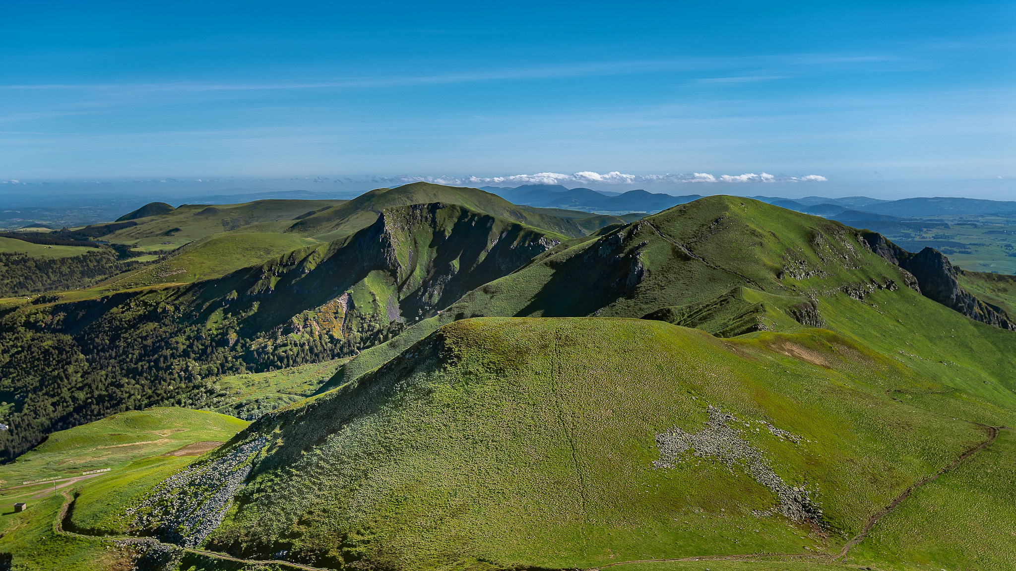 Plateau du Sancy, puy de Cacadogne, puy des crebasses et Roc de Cuzeau