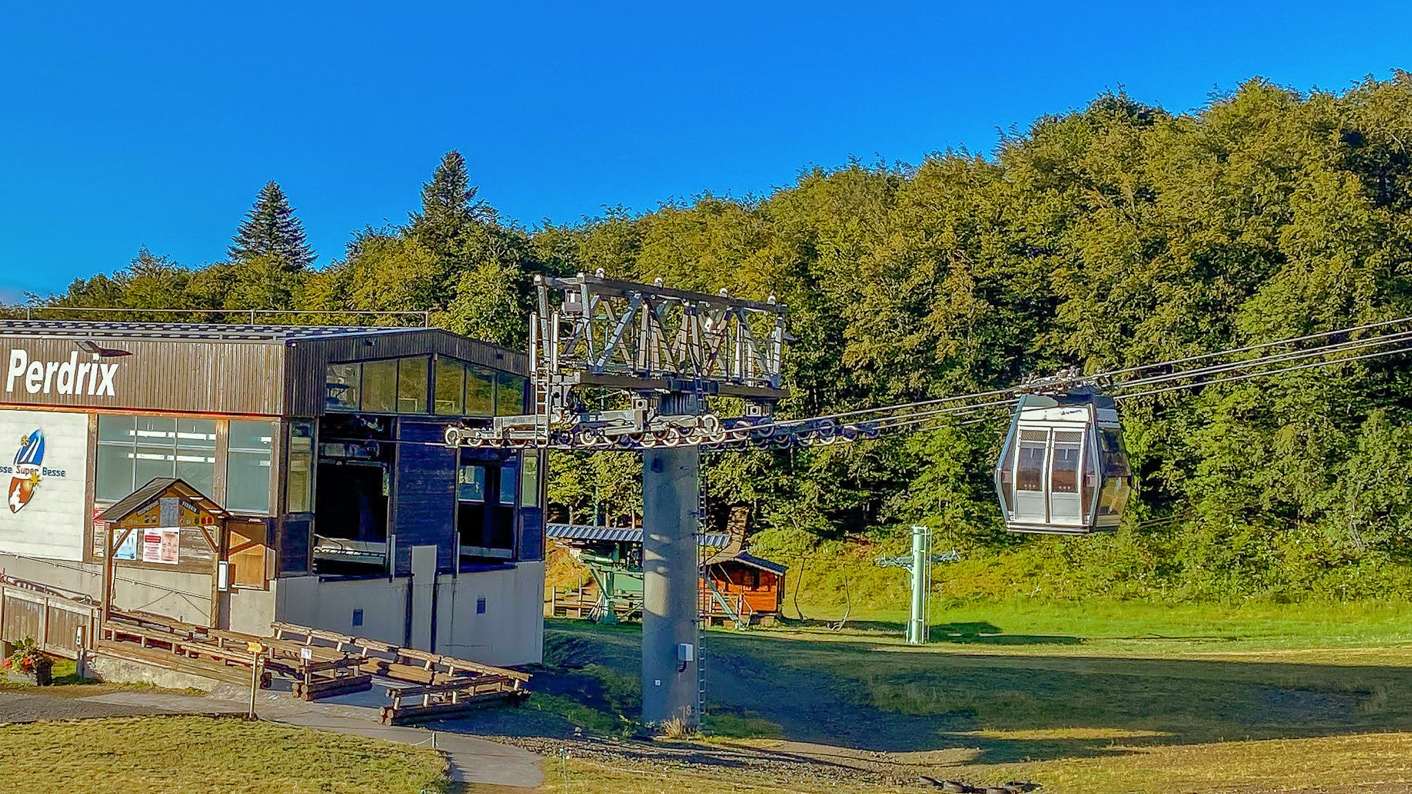 Super Besse, le téléphérique de la Perdrix