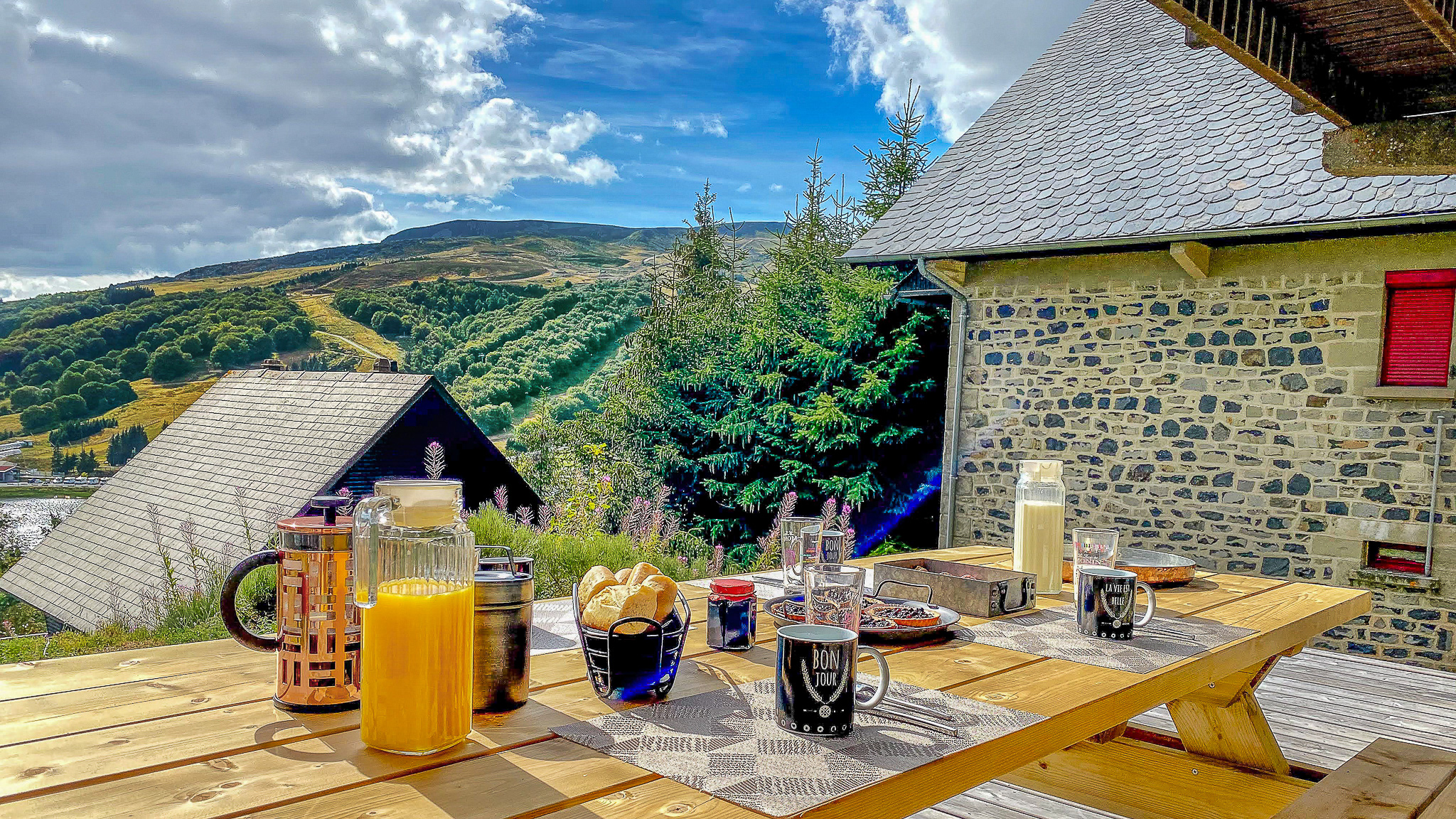 Super Besse, le Chalet Cascade et sa terrasse panoramique