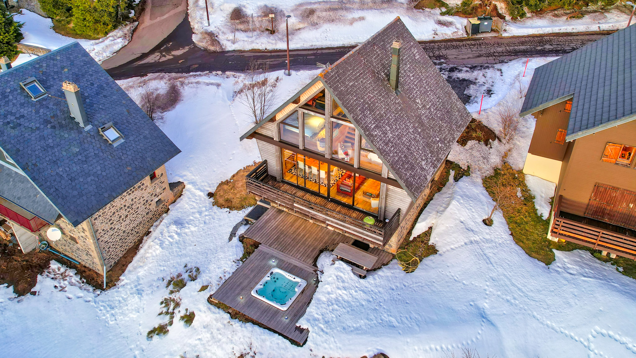Spa a Super Besse, spa du Chalet Cascade à Super Besse sous la neige